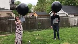Epic Twin Gender Reveal! How did you "reveal" your babies' genders? More gender reveal fun: http://bit.ly/2xiqJ00 | Tip Hero