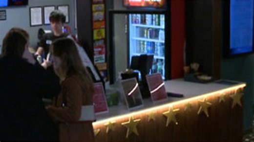 Varsity Cinema hosts red-carpet-style Oscars event