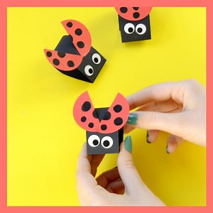 PAPER LADYBUG - simple and quick ladybug craft for kids http://www.easypeasyandfun.com/simple-ladybug-paper-craft/ Subscribe to our YouTube channel: https://goo.gl/xk1QA0 | Easy Peasy and Fun