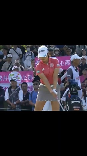 櫻井心那のスイングスローモーション動画