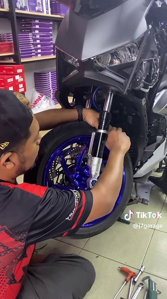 Kamui Fork Tube Installation for Xmax V3 Guide