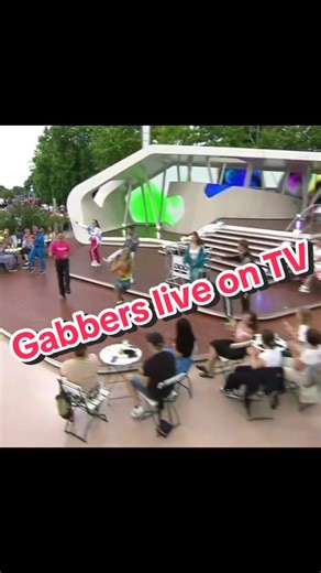 Dit was echt lijp!🔥 @Bryannah Bouman 🦘🚀 @Gabberina 🦘 @Sid.afca @HakSmurf @Dennis Dies Das @LOONA #gabber #fernsehgarten #live #tv #zdf #germany #fyp #gabberina #hakken #hardcoremusic #2025 #early