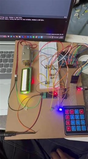 Door lock system #arduino #engineering #project #engineeringdegree #firstyearengineering