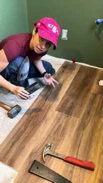 Here’s how to install vinyl/laminate flooring!! ￼#vinylfloor