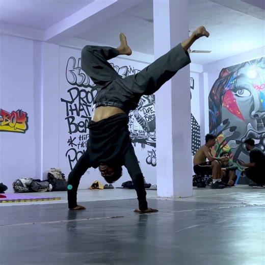 Body control training #training #dance #hiphop #breakdance