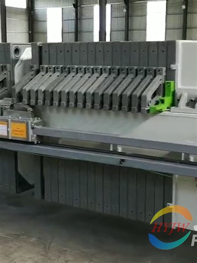 What matters most in a closed filter press project? For many users, it is not only filtration performance. It is also about sealing, cleaner operation, easier maintenance, and stable long-term running conditions. This 1250 closed filter press is one example of how equipment design can support better on-site management in sludge and slurry dewatering applications. What material are you currently handling — sludge, tailings, chemical slurry, or wastewater solids? #FilterPress #ClosedFilterPress #D