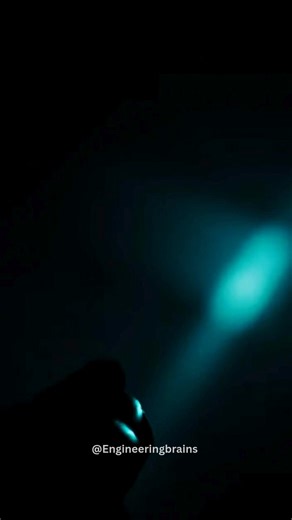 Laboratory research has shown that dandelion root extract selectively destroyed up to 95% of certain cancer cells in controlled lab conditions. Scientists stress this finding is preclinical, not a proven human cancer treatment. Key Facts: • Tested in laboratory cell cultures, not humans • Targeted cancer cells while sparing healthy cells • Acted within days of exposure • Studied for leukemia and solid tumors • Does not replace chemotherapy or radiation • Further clinical trials required • Demons