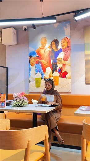 𝒵𝒶𝒽𝒶 𝒜𝓁𝒾🥀 | @thecoffeebeanmv has officially opened in Maldives and I was so excited to be part of the launch! ☕✨ From the taste testing to the cozy... | Instagram