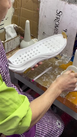 Artisan Shoemaking: Crafting Handmade Shoes