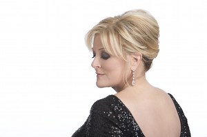 Deserving diva Debbie Voigt dips into opera and the American songbook