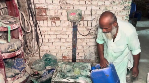 How Dish Wash Soap is Made in Mass Production