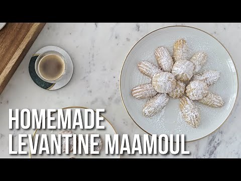 Homemade Traditional Maamoul | Date and Nut Stuffed Arab cookies