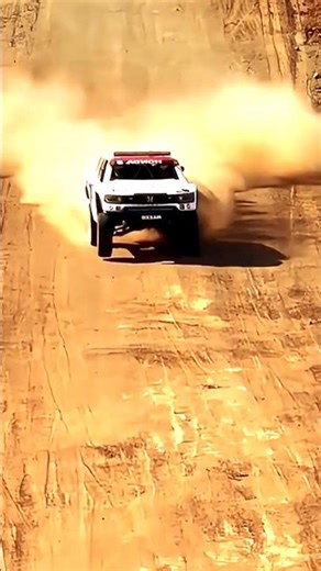 At 130MPH… Chaos Hits 💀 #baja1000 #crash #racing