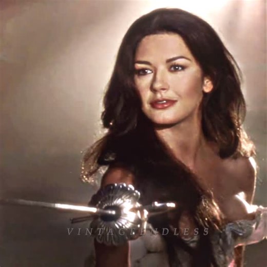 Beauties and vintage on Instagram: "Catherine Zeta-Jones in The Mask of Zorro (1998) #themaskofzorro #zorro #catherinezetajones #antoniobanderas"