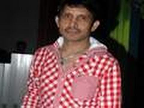 Kamal Khan Throws Away Golden Balti Award @ Zee Gold Awards