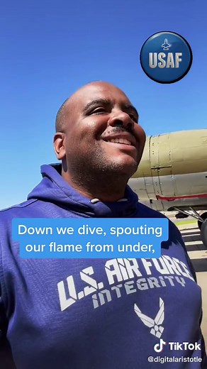 US Air Force Song Lyrics and Marching Cadence