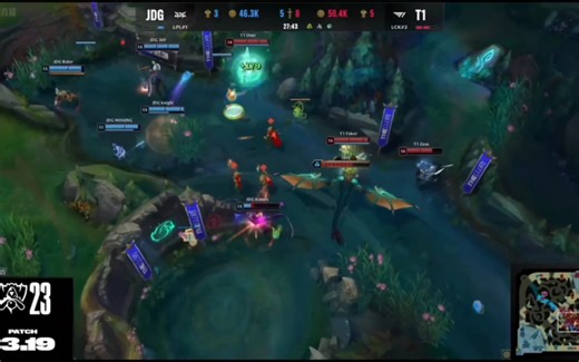 【JDG VS T1-4】楚钧解说：能赢的局都不赢，还能怎么办呢，双c都没问题这个bo5，这个打野第四条的龙的时候，到底在干嘛呢，能解释一下吗？收留心碎吸氧观众