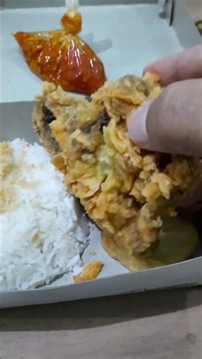 AYAM GORENG KREMES NELONGSO - SAMBAL PEDAS