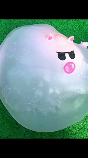 MUSCLE PIG FLOODED MY GARDEN 💪🐷💦