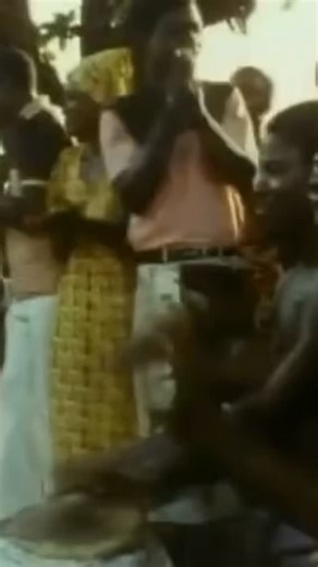 Kpanlogo Dance by Frank Laine & Gifty Collins - Ga Mashie, Accra (1984)🇬🇭 Filmed in Ga Mashie, Accra in 1984 for the documentary film “Repercussions: Africa Come Back,” featuring dancers Frank Laine and Gifty Collins, members of Otoo Lincoln’s Kpanlogo Special group, and other originators of kpanlogo. FOLLOW US @_beautifulghana FOLLOW US @_beautifulghana FOLLOW US @_beautifulghana #ghanatourism #ghanastyle #ghanaweddingvendors #ghanaweaving ##beyondthereturn #Ghanafoods #Ghanafood #photoofghan