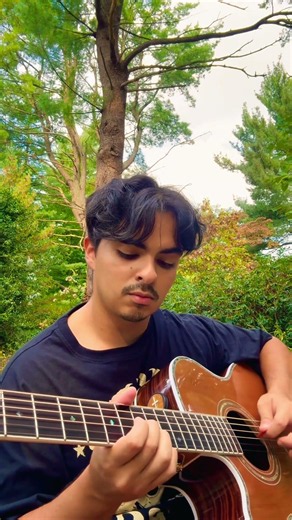Fingerstyle at Its Finest | David Pazmino on a Zager