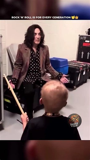 KISS Band Moments With Youngest Fans #KISSBand #RockLegends #ClassicRock #shortsofrock