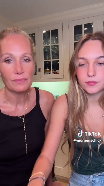Did a @PopUpBagels review and TikTok debut of my daughter 😂 enjoy us being dorks! #bagel #nycfood #popupbagels #momsoftiktok #nyclife #notsponsored