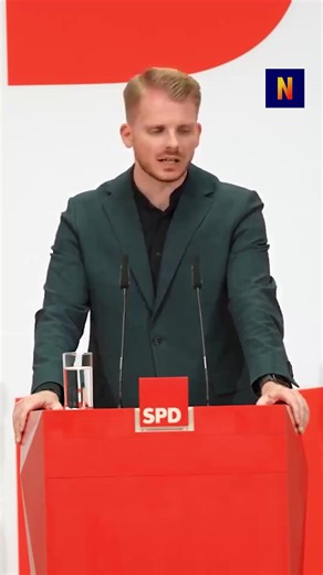 SPD-Generalsekretär Tim Klüssendorf verurteilt die gewalttätigen Angriffe auf die Apollo-News-Redakteure bei den Protesten gegen den AfD-Parteitag in Erfurt. Klüssendorf zu NIUS:„Ganz klar von mir auch das Statement, dass ich Gewalt in jeder Form der politischen Auseinandersetzung ablehne und damit auch diesen Angriff, der dort stattgefunden hat. Ich finde auch, dass das, was man auf dem Video sieht, erschreckend ist, und ich will nicht in einem Land leben, in dem das der Umgang miteinander ist,