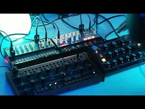 Analog Melodic Techno - Moog Minitaur / Behringer Crave / Volca Bass / Volca Keys