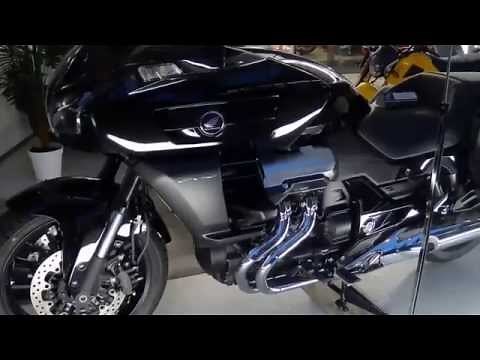 HONDA バイクツーリング CTX 1300足着き性重視 限定解除