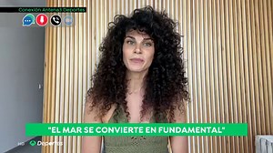 La bailarina Ariadna Hafez tras su tango en apnea: "He buceado con tiburones, delfines y ballenas"