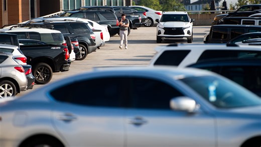 Uber vouchers for freshmen part of University of Tennessee plan to cut cars