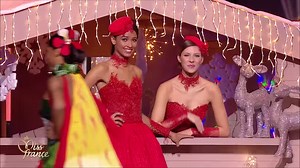 #MissFrance2017 : A la suite du tableau des Miss dans leur costume régional, redécouvrez leur défilé en maillot de bain ✨ - Abonnez-vous à la chaîne officielle de Miss France pour ne rien rater de cette élection annuelle incontournable : https://www.youtube.com/channel/UCD9mf6iPugMV06bpKRo65Rg | Miss France