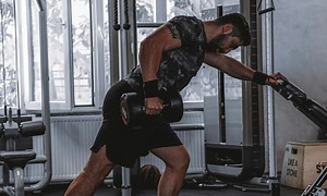 7 effective dumbbell exercises for lats activation