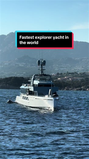 The ultimate explorer yacht Bold was built in Australia by ship builder Silver yachts. Not only is she the fastest world cruiser worldwide but she also has the ability to reach areas most yachts her size cannot reach due the draft being only 2.8m 💥 - Helideck 💥 - Shallow draft 💥 - 15m crane to launch every toy you can imagine 💥 - Outdoor entertaining on many decks: bar and teppanyaki/BBQ 💥 - Outdoor cinema 🚤Cruising speed - 23kts 🛥️Max speed - 18kts ⚓️Engines - x2 MTU 16v 2000 👨‍✈️Crew -