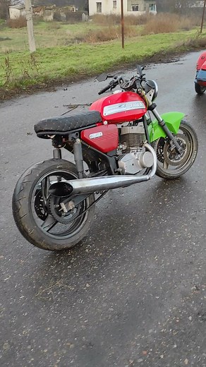 Exploring the Jawa Motorcycle with Sidecar