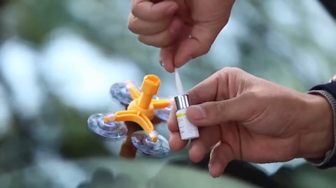 Windshield Repair Kit for Chips and Cracks,Car Windshield Crack Chip Repair Kit,Car Glass Repair Kit Quick and Easy for Rock Chip Repair Kit Windshield,Applicable to Round Damage Below 1" in Diameter