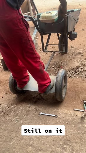 Motorized wheelbarrow #fypシ #fyp #goviral #tiktok @graphicsengineering