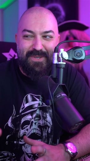 Creative Monkeyz on Instagram: "reptilieni 🤣🤣 #creativemonkeyz #romania #amuzament"