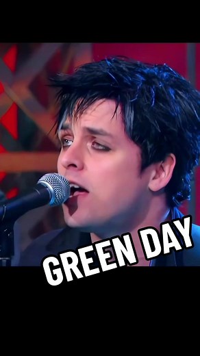 #GreenDay 2004 #BoulevardOfBrokenDreams 2004 #rock #billiejoearmstrong