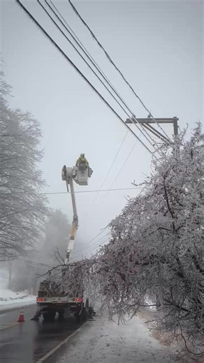 373K views · 3.2K reactions | Our crews have restored power to more...