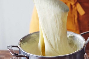 Pommes Aligot (Cheesy Whipped Potatoes)