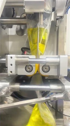 Liquid packing machine small sachet packer #machine #cleanerfillingmachine #factory #automobile #cnc