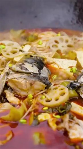 What a sharp whirlwind fish🐟! Kung Fu couple cooks the best hot pot fish