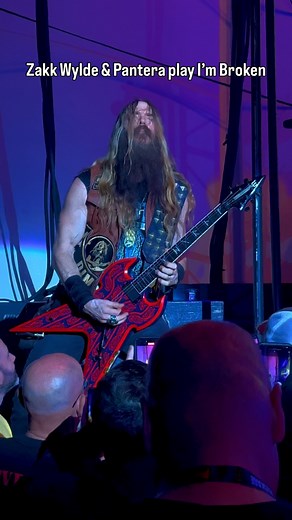 Zakk Wylde and Pantera play I’m Broken🤘🏼 One of the heaviest songs from the show last night at PNC in NJ, Pantera absolutely rocked the entire place and the crowd loved it🔥 Zakk Rollin’ w/ his Wylde Audio Warhammer !🎸 @zakkwyldebls @wyldeaudio @barbarannewylde @panteraofficial @rexbrownofficial @philciulo @philiphanselmo @talena_rose @charbenante @axegrinder85 @gradychampion #zakkwylde #wyldeaudio #pantera #rexbrown #dimebagdarrell #philanselmo #farbeyonddriven #guitar #guitarist #guitarsolo