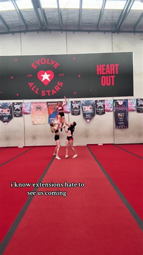 Cheerleading Fails: Hilarious Moments with Extensions