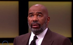 Hey Steve：你就是太专横了 放开孩子翅膀 是时候让她自己飞了！史蒂夫哈维脱口秀