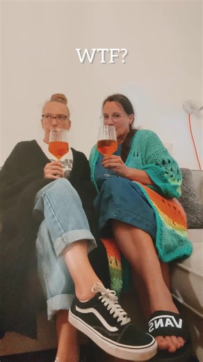 #wtf 😂… weil es nicht darum geht perfekt zu sein, sondern schön verrückt, und zwar auf die gleiche Art. ❤️‍🔥 It‘s Bestie-Time 🤓 #foryou #friendship