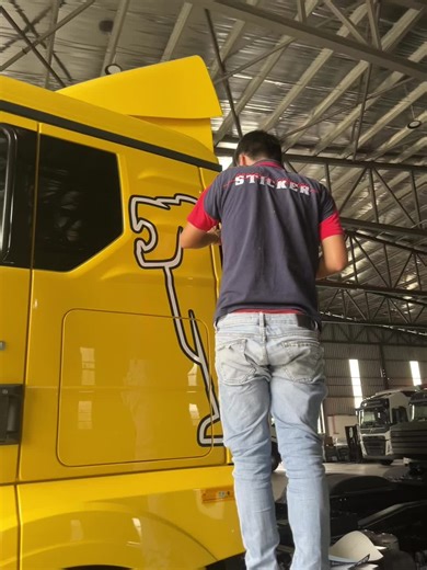 The Art of Truck Painting: Techniques and Tips