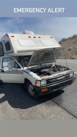 Lil’Chief emergency alert! Just broke down on the highway. Fan exploded and took out the radiator and fan cover. Waiting for towing. If you want to help our Venmo is @makakimusic and PayPal PayPal.me/makakimusic hopefully WT McGyver can repair it if we get towed and can get the parts. | Sofia Talvik